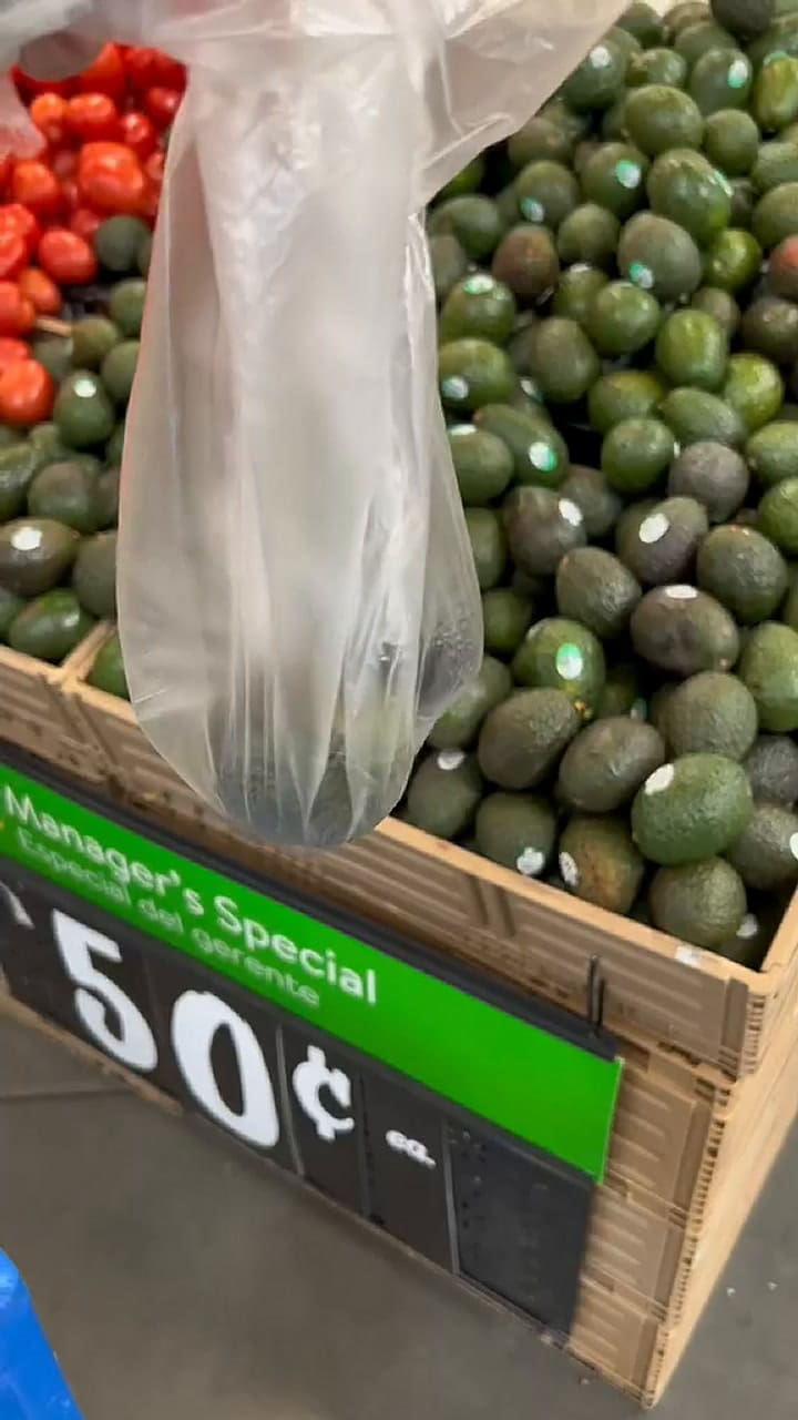 Una tiktoker dijo qué se puede comprar en el supermercado de EE.UU. con US$150