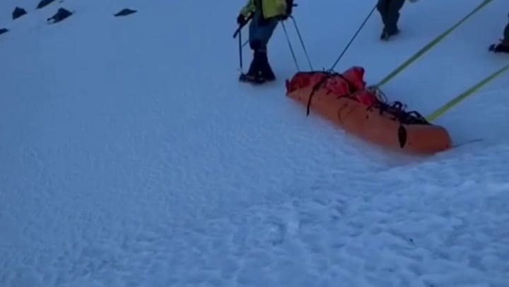 Rescate de una turista fallecida en el volcán Llaima
