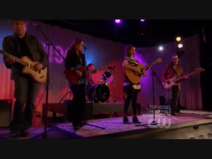 Lisa Loeb y su aparición en uno de los capítulos de Gossip Girl