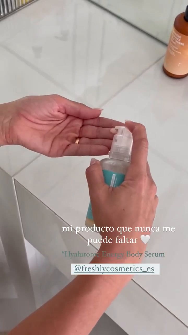 Anto Roccuzzo mostró el producto que usa para cuidar las piernas (IG @antonelaroccuzzo)