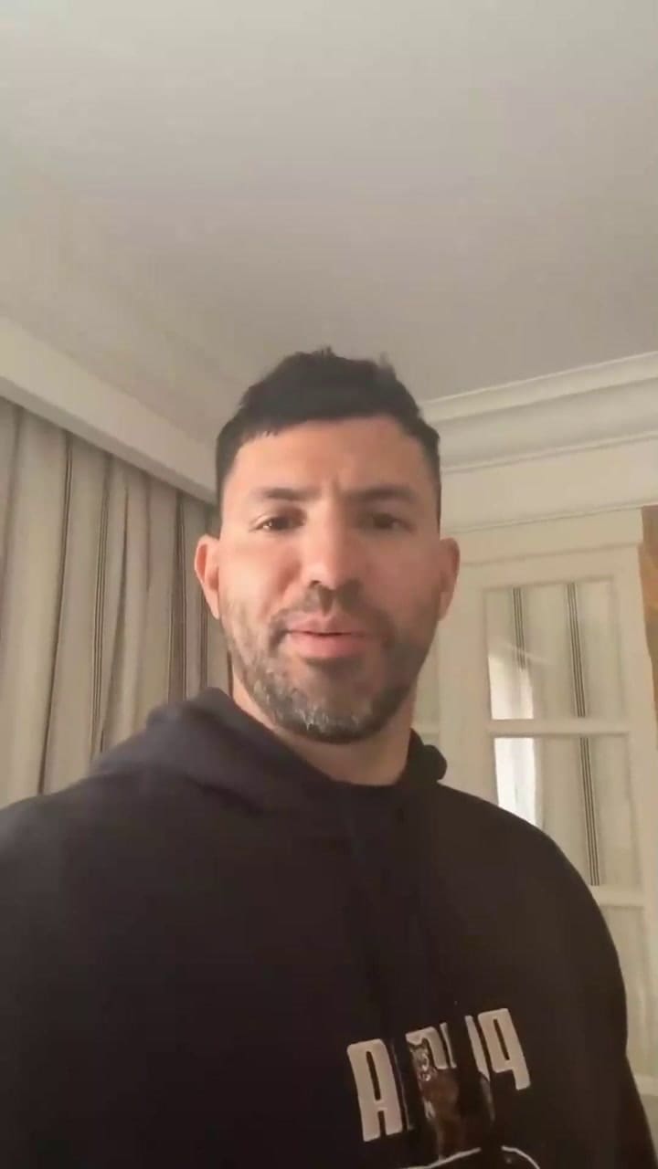 El Kun Agüero llevó tranquilidad luego de la arritmia que sufrió en un stream