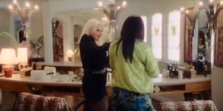 La escena de Susana Giménez y Moria Casán en la peluquería de Miguel Romano