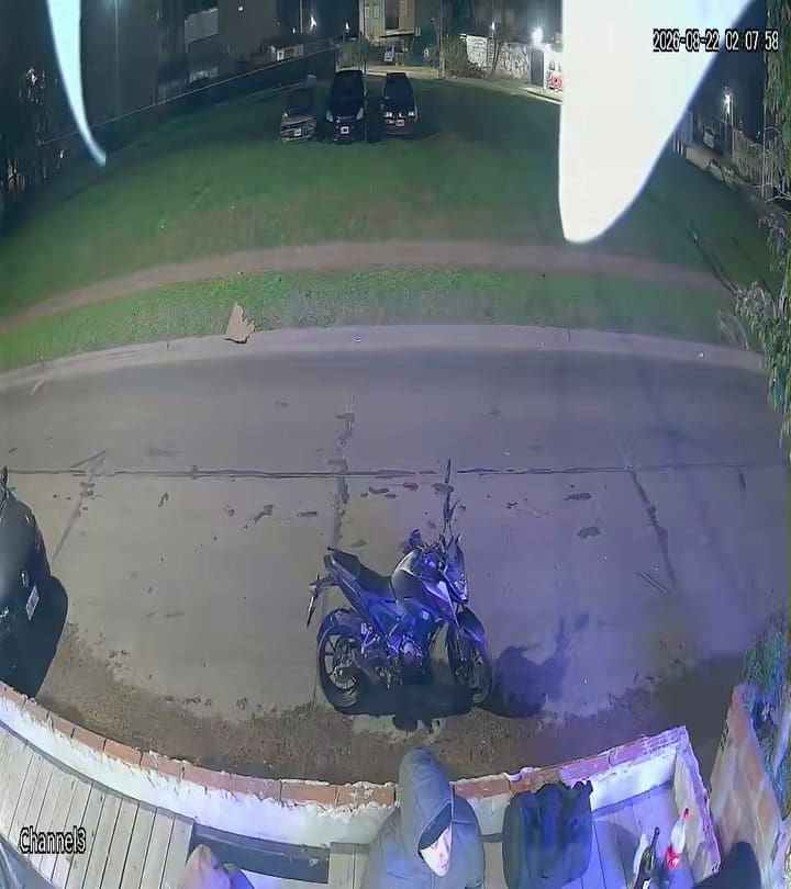 Un patrullero de la Policía Bonaerense atropelló a un hombre cuando acudía a una emergencia en Almirante Brown