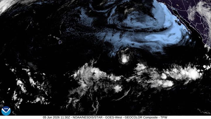 Satélite De La NOAA Sobre Los Sistemas Del Pacífico