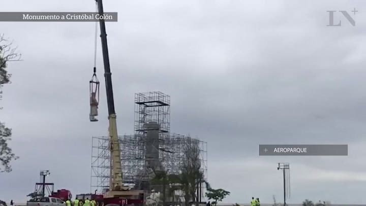 Monumento a Cristóbal Colón en Aeroparque