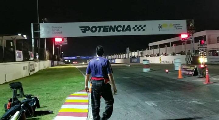 Londero corriendo picadas