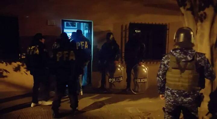 El allanamiento en la casa del sospechoso