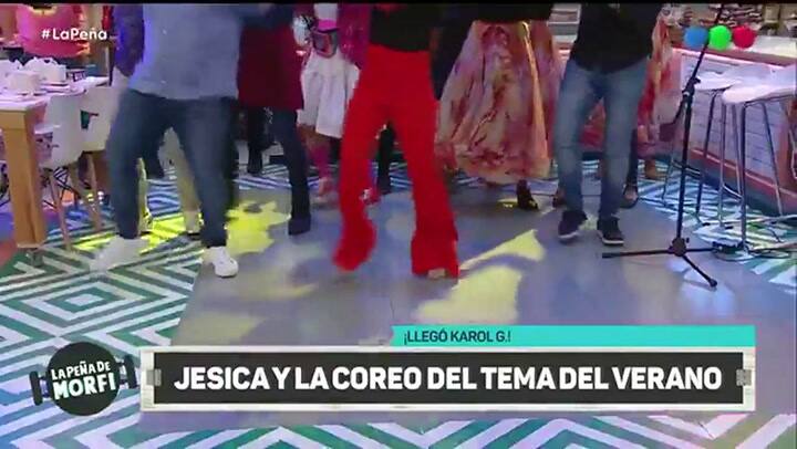 Jésica Cirio le da la bienvenida a Karol G bailando Tusa - Fuente: Instagram Telefe
