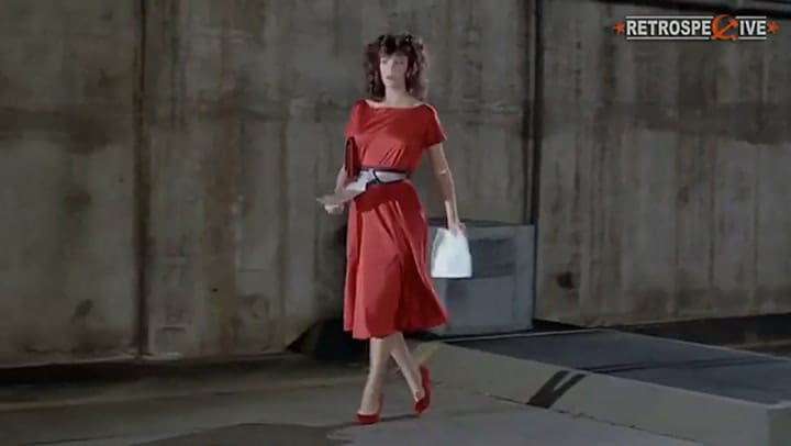 Imágenes de Una chica al rojo vivo