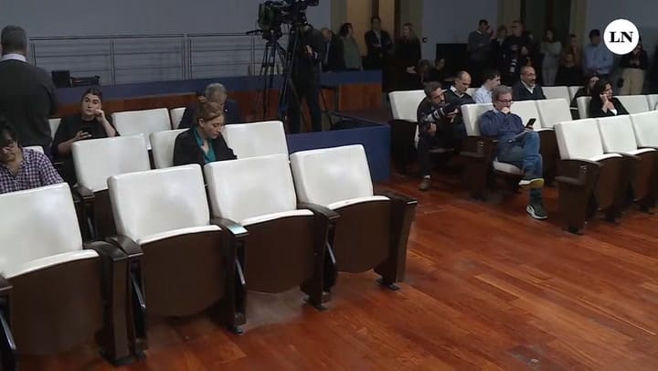 En Vivo Conferencia De Prensa Del Vocero Presidencial Manuel Adorni