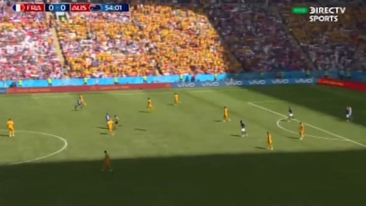 El estreno del VAR en el Mundial Rusia 2018 en el partido Francia - Australia - Fuente: DirecTV Spor