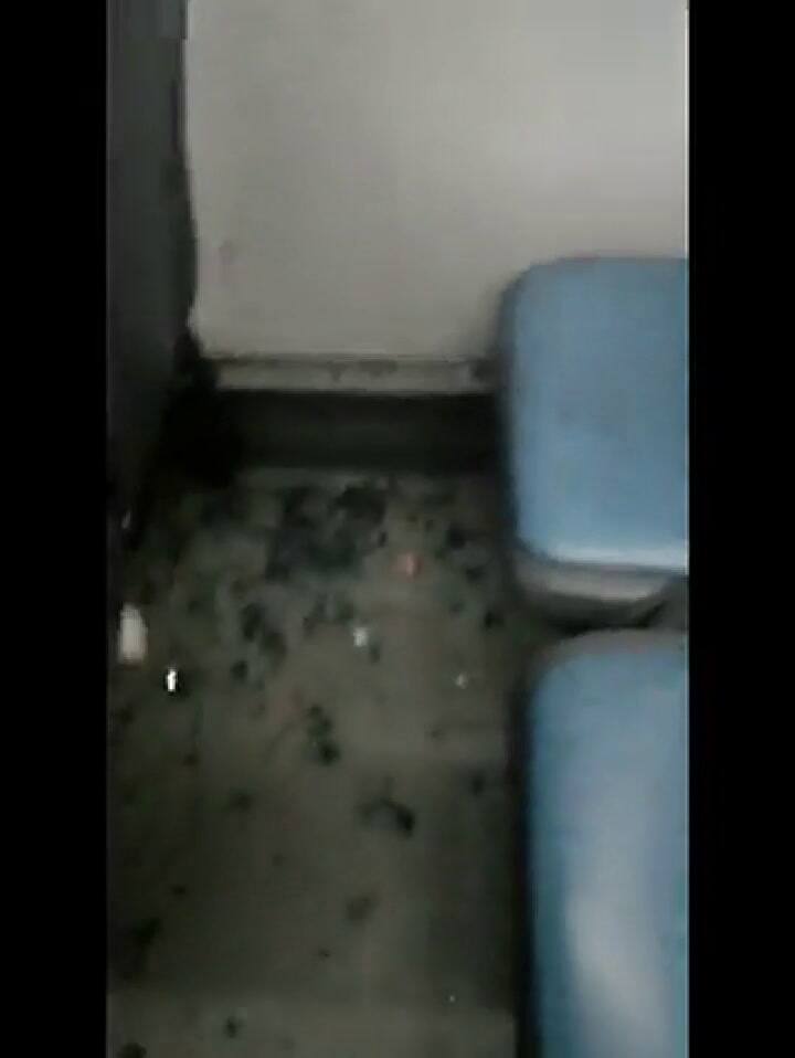Así quedó un interno de la línea 57 tras ser apedreado en Camino del Buen Ayre