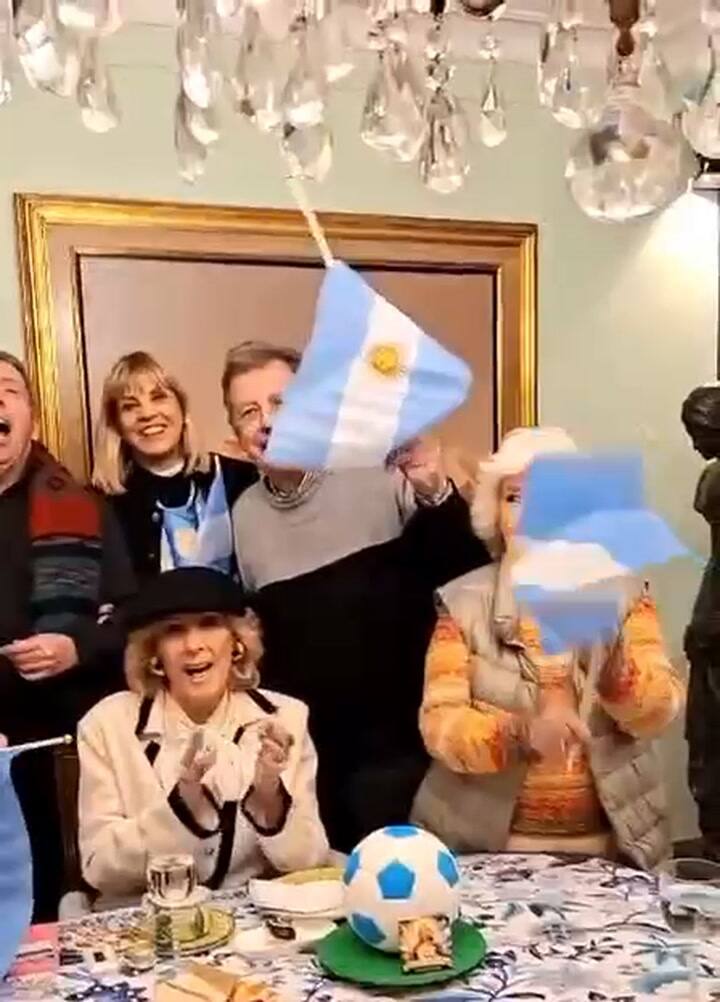 Mirtha Legrand y un té albiceleste