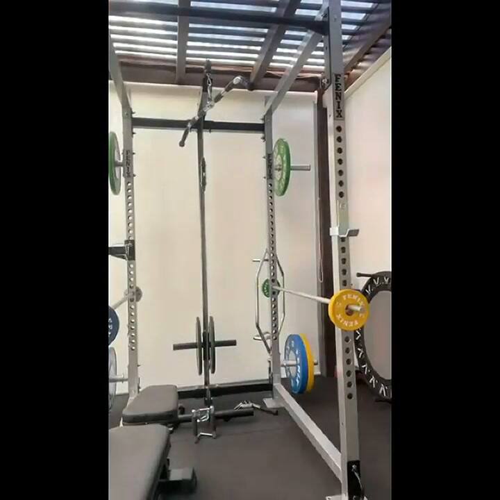 La rutina de entrenamiento de Cinthia Fernández en su gimnasio - Fuente: Instagram @cinthia_fernande