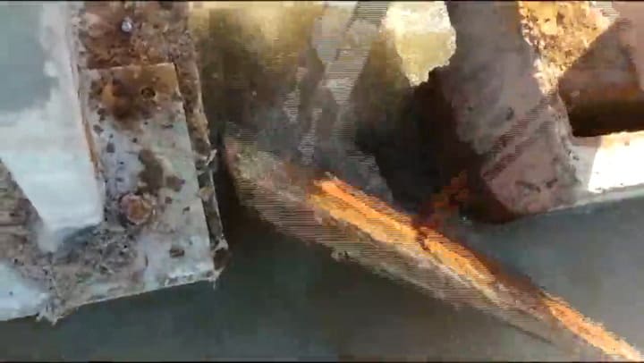 Así abrieron una compuerta para el río Salado