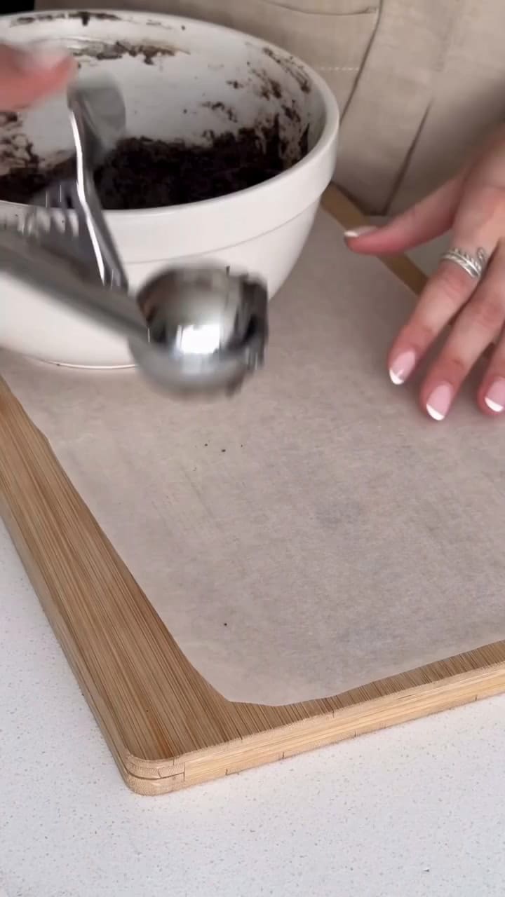 Halloween 2026: la receta con galletitas de chocolate que es ideal para hacer con los chicos