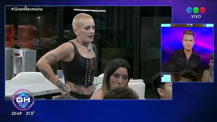 Gran Hermano: Furia explico por que no atendio el telefono rojo