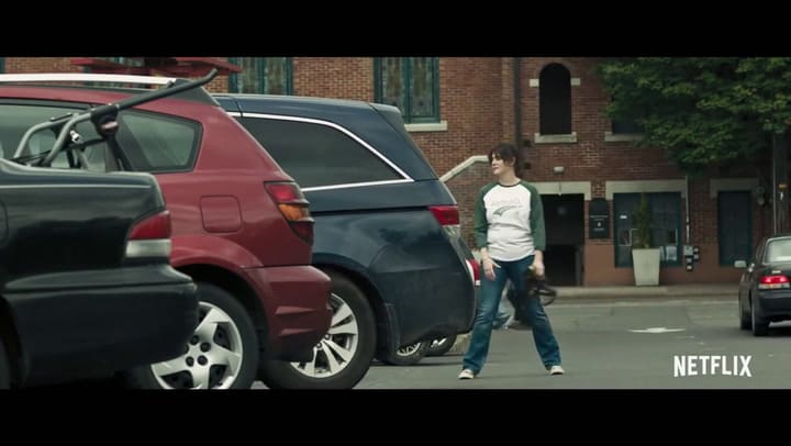 I don't feel at home in this world anymore (2017) - Trailer