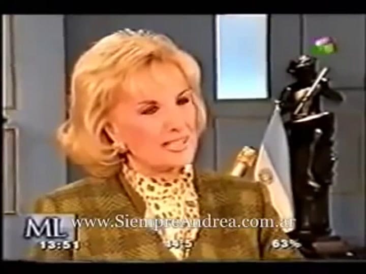 El día que Mirtha Legrand descolocó a Andrea del Boca - Fuente: Youtube