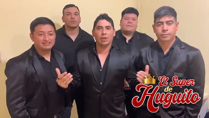 La banda que integró Huguito Flores le dedicó un sentido homenaje
