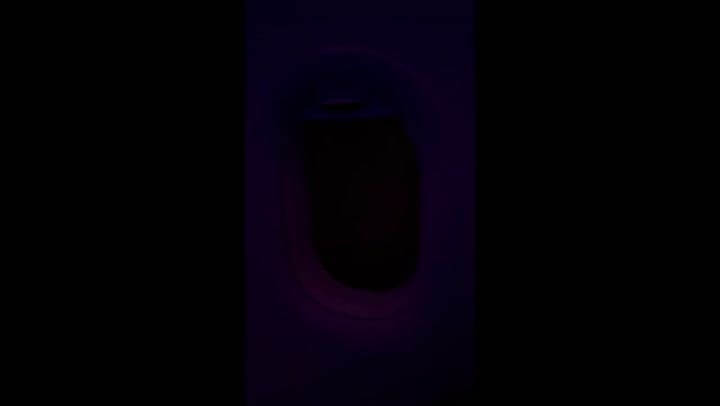 El momento en el que los rayos golpearon el avión donde se trasladaba Miley Cyrus