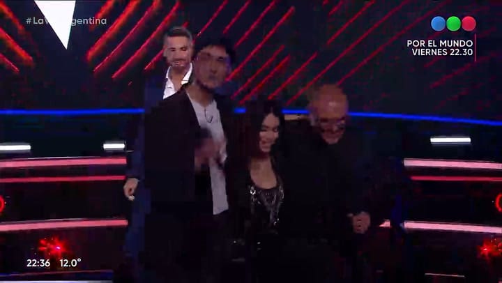 Lali Esposito eligio a Valentino Rossi y Lucas Rivadeneira y ambos siguen en La Voz Argentina