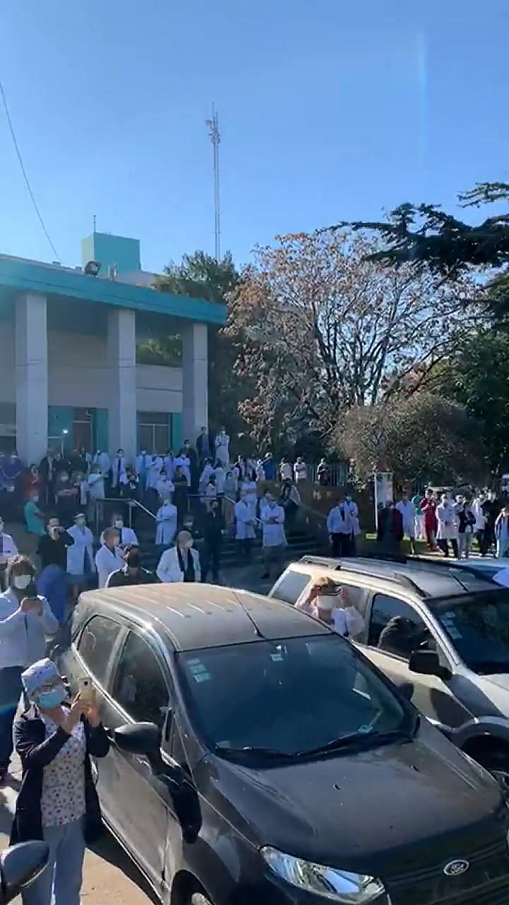 Reclamo de profesionales de la salud en el Hospital Santojanni