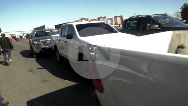 Un manifestante amenazó de muerte a Milei en vivo y quedó detenido
