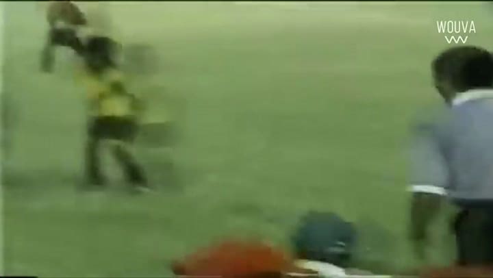 Messi jugando a los 8 años
