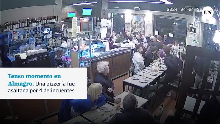 Tenso Momento En Almagro. Una Pizzería Fue Asaltada Por 4 Delincuentes