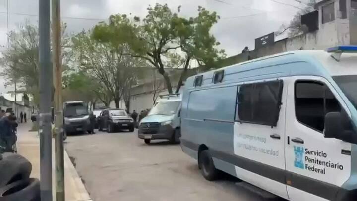 El Gobierno comenzó el traslado de presos de Devoto a Marcos Paz