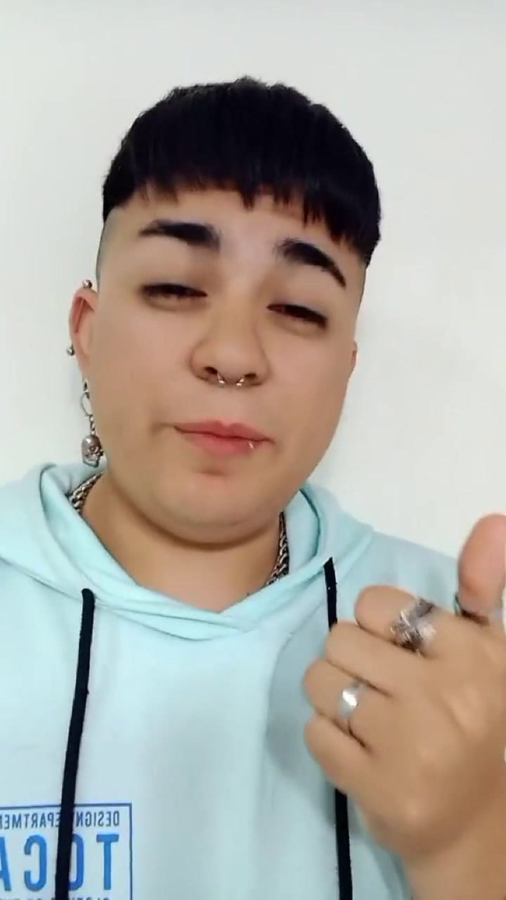 Le hicieron regalos por denunciar el error en la farmacia