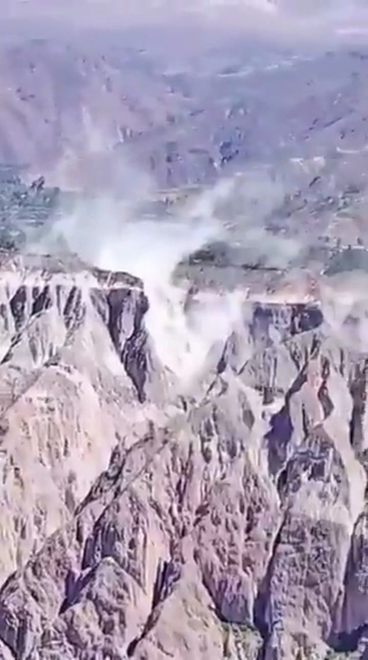 El temblor visto desde las montañas