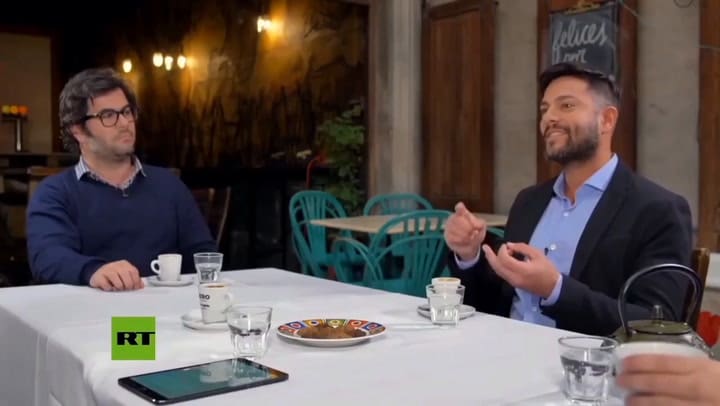 Santiago Ladino en su faceta como periodista