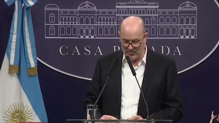 Federico Sturzenegger y el lema de la "Sangre azul intacta"