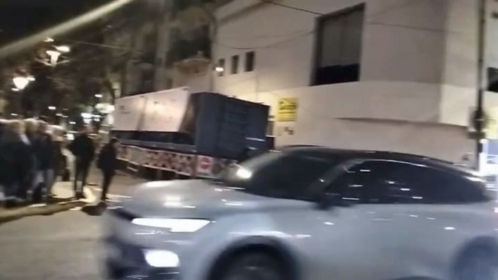 Un grupo de vecinos se autoconvocó para reclamar por los cortes de luz