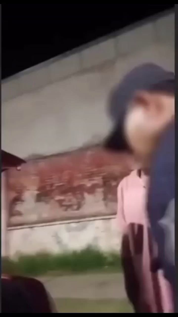 El insólito momento en que una mujer es hallada en el baúl de un taxista