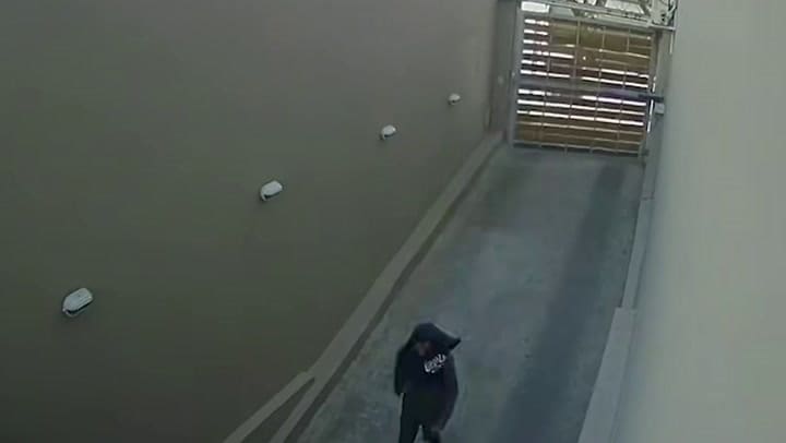 Robo de moto en una cochera de San Miguel