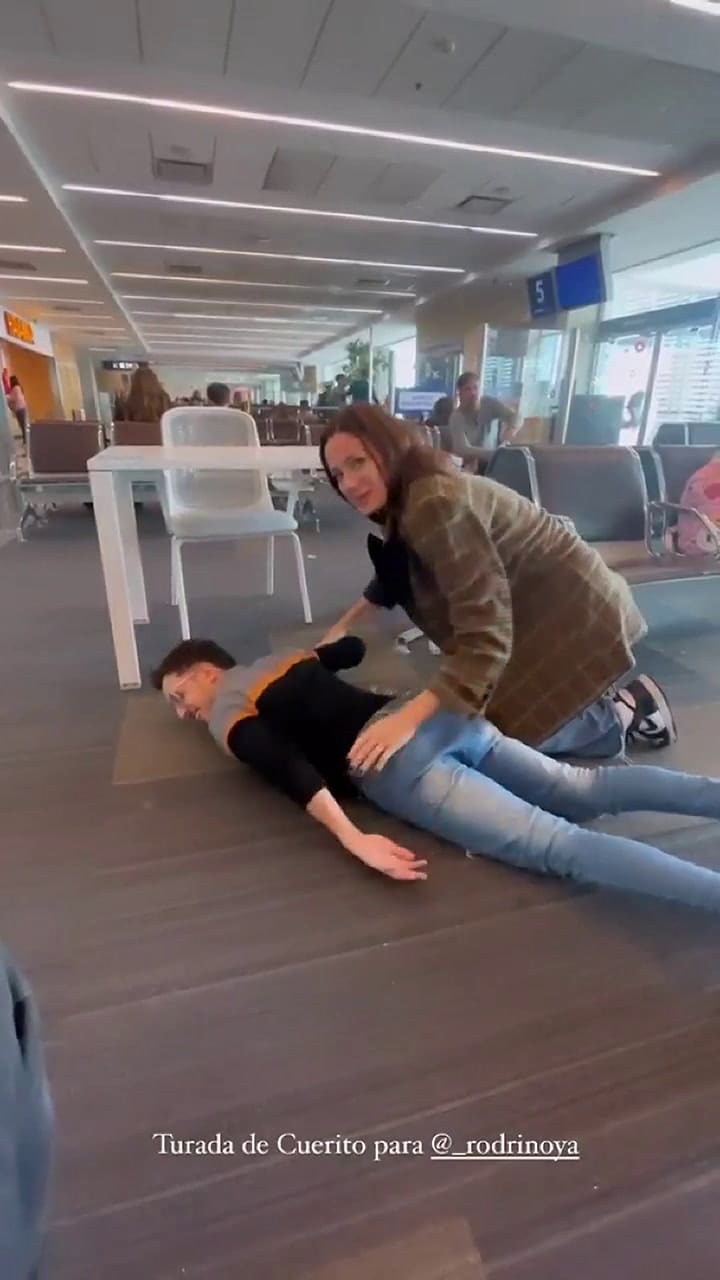Paula Cháves le curó el empacho a Rodrigo Noya