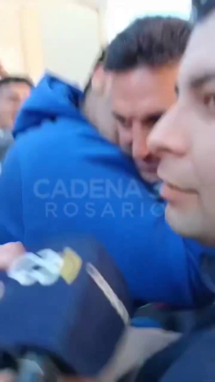 La locura por Scaloni en Rosario