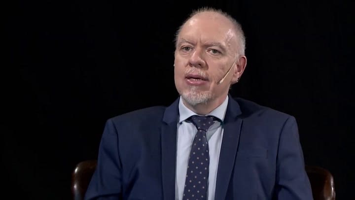 José 'Pepe' Nun: 'Si les subieran los impuestos a las fortunas personales, no haría falta el endeuda