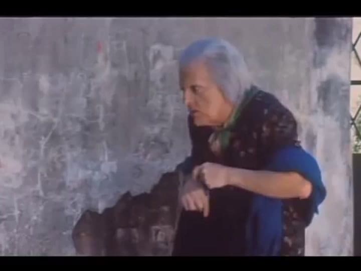 Antonio Gasalla como Mamá Cora en Esperando la carroza