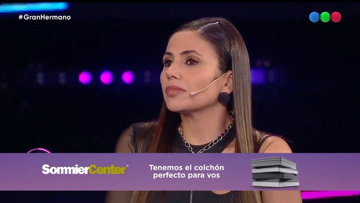 Romina se enfrenta a los exparticipantes