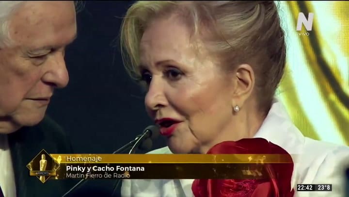 Pinky, homenajeada en los Martín Fierro - Fuente: YouTube