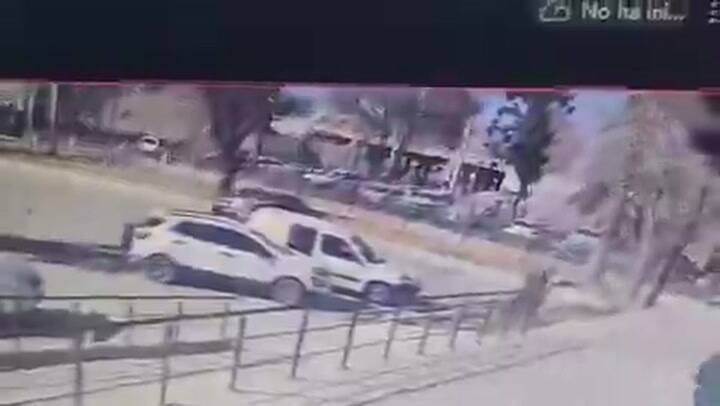 Dos autos cayeron de un puente en Mendoza: hay un muerto y cinco heridos