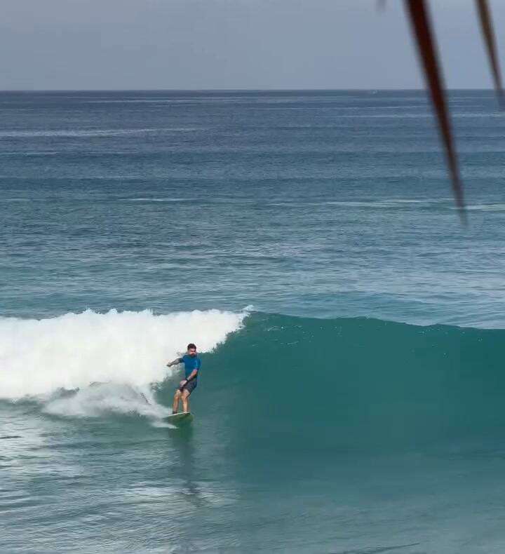 El paisaje costero donde India Arana se alojó con su mamá en Bali - @indiarana