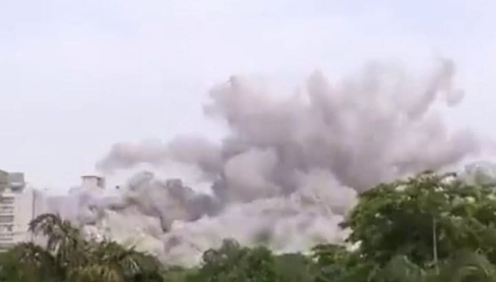 La demolición de las dos torres demoró apenas nueve segundos