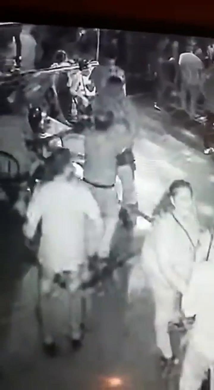 Bailaba en un boliche de La Plata, se desvaneció y murió