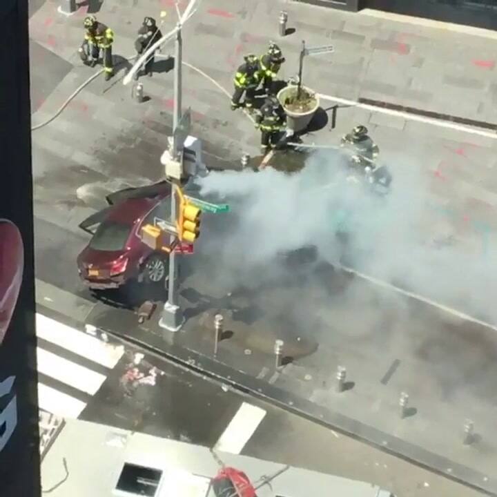 Así quedó el auto que atropelló a varias personas en Nueva York