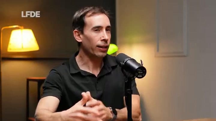 Marcos, experto en longevidad: “Hay dos cosas principales que ayudan a dormir mejor, el ritmo circadiano y la temperatura corporal”